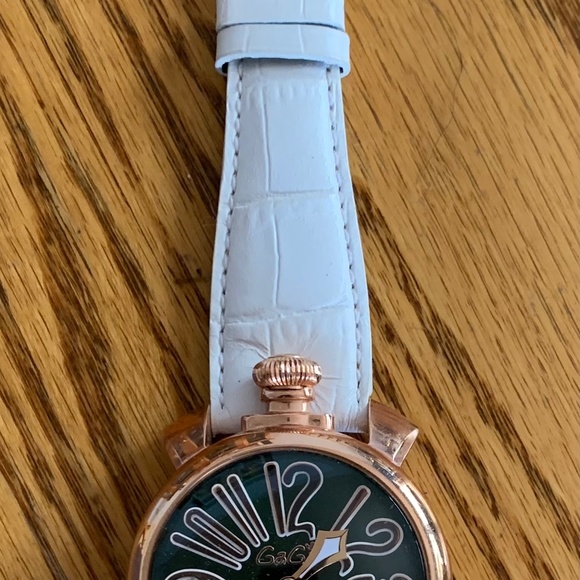 Watches - Picture 3 of 5